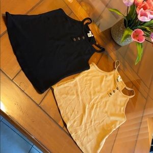 Cute tank top bundle 🌺